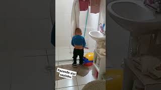 Fazendo Xixi Sozinho