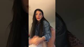 Muchos Likes Y Lo Hago De Espaldas Karely Ruiz