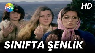 Sınıfta Şenlik 1975 - Türk Filmi Tek Parça Full Hd Erdinç Gökçay & Necla Nazır