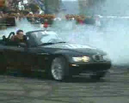 Hot drift with a black BMW Z3 Mroadster huge aerofoil great sound 