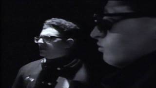 Watch 3rd Bass Triple Stage Darkness video