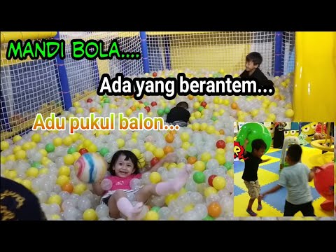 mandi bola di Playground Giant supermarket Bintaro || banyak yang rusuh mainya