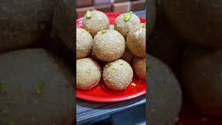 #Shorts | इस मकर संक्रांति पे बनाइये ये स्पेशल तिल के लड्डू,ये तरीका कोई और नही बताएगा |