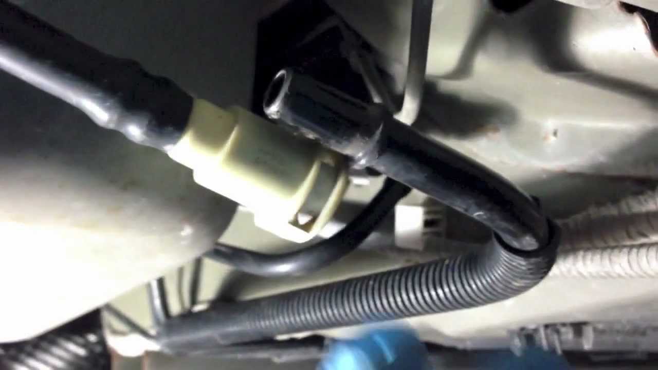 How to change a fuel injector in a ford escort #10