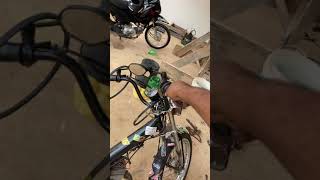 Mobilete Cortando Giro
