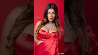 Tamil Actress Yashika Aannand Serves Major Fashion Goals In Saree