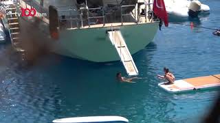 Pınar Altuğ 30 milyonluk teknede tatil yapıyor