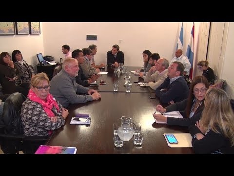 El gobierno acordó un aumento salarial integral, para los trabajadores de la administración pública