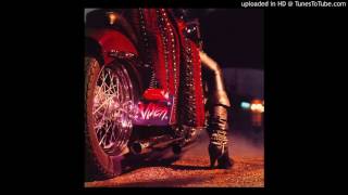 Watch Vixen Cruisin video
