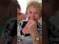 O que rola no whatsapp - velha safada gosta de dar o c u
