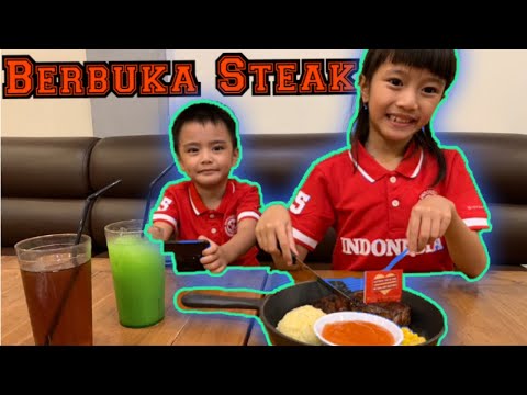 Buka puasa di HolyCow STEAKHOUSE