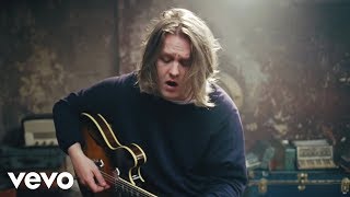 Lewis Capaldi - Lost On You ( Live )