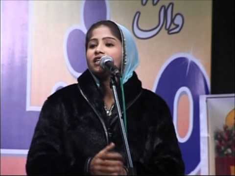 All India Mushaira 2011 Nikhat Amrohi Part 3.wmv