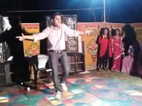 Dance on ek 1 garam chai ki pyali and desi boys