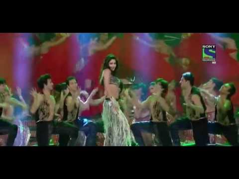 Katrina Kaif Hot Performance at 2013 Toifa Awards