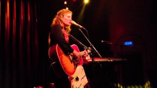Watch Tift Merritt Plainest Thing video