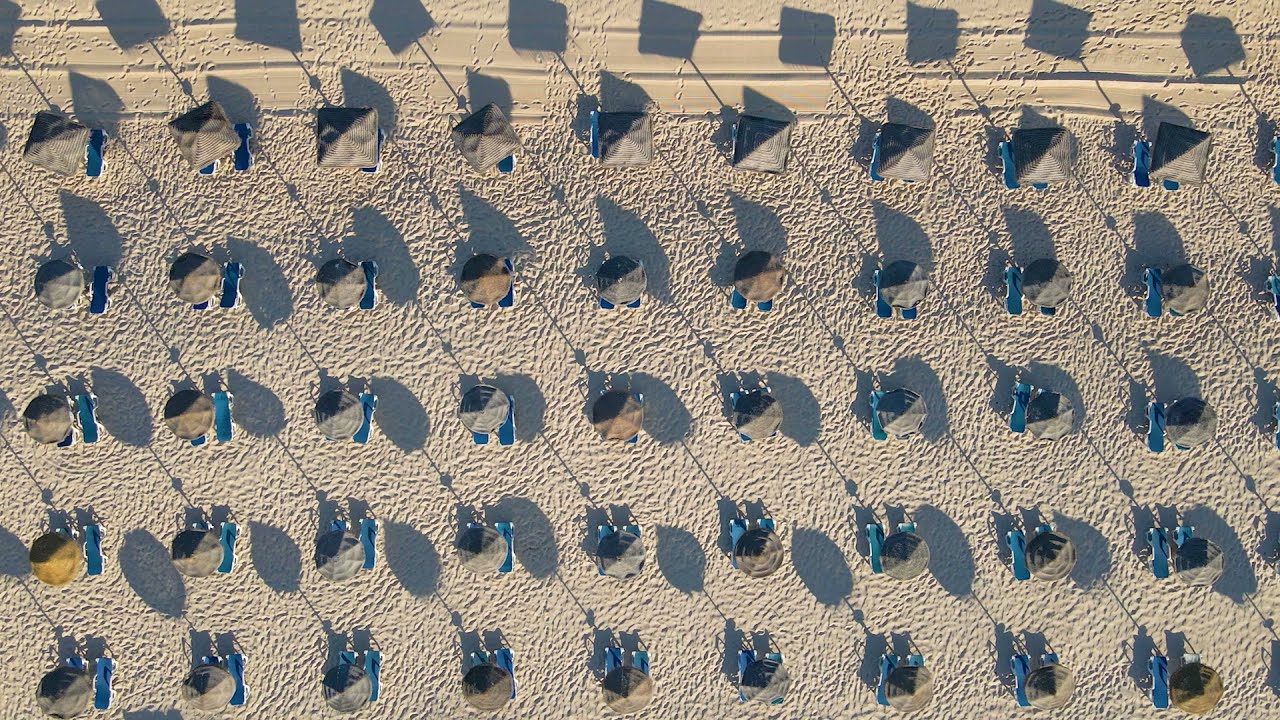 Praia do Barril e Aldeamento Turístico Pedras d'El Rei — Tavira