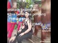 aduhh berani binatang ini pengang totok cewek aduhh berani binatang ini pengang totok cewek
