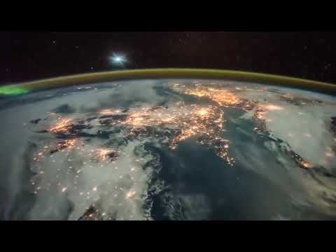 Восход солнца - снято в космосе с МКС - Россия