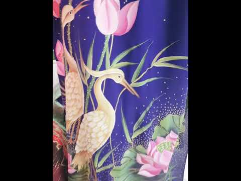 Áo dài vẽ sen