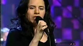 Watch Natalie Merchant Build A Levee video