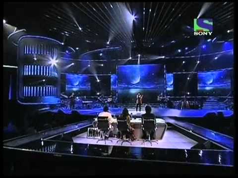 X Factor India - Seema Jha singing Aao Tumhe Chand Pe Le Jaye...