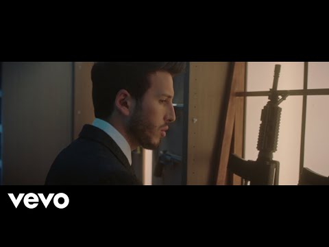 Como Si Nada Video