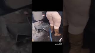 How Not To Wear Leggings - Funny Tiktok