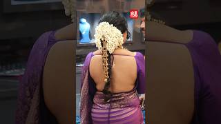 Malavika Menon മളവക സരയൽ അത സനദര ലകകൽ