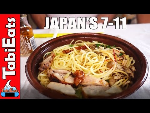 Italian Chef Tries Japan's 7-11 Food for the First Time