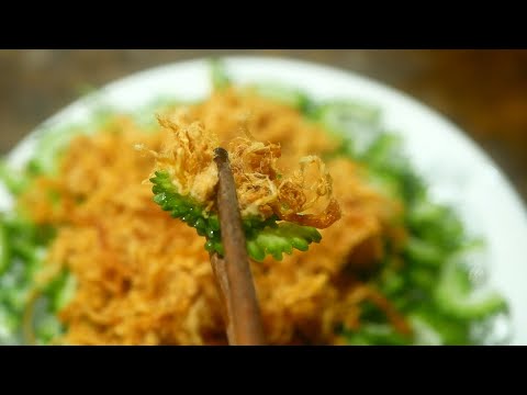 Khổ qua và chà bông. Bitter melon and pork floss. Thích ăn thì nấu