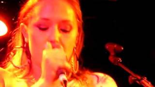 Watch Anuhea Right Love Wrong Time video