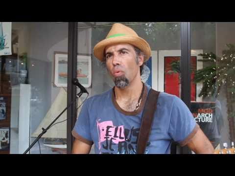 Miami Coconut Grove Singer in Cocowalk