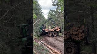 Forwarder John Deere 1510G #Bosque #Madera #Johndeere #Viral #Love #Forwarder #Machine #Woodworking