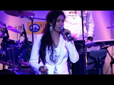 Shreya Ghoshal concert The Hindu 2012