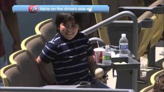 20110810 Dodgers Usher Jokes With Fan