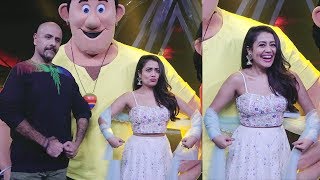 Neha Kakkar 39 S Cute Moments Doing Masti With Vishal Dadlani On Indian Idol 10 Sets Neha Kakkar 39 S Cute Moments Doing Masti With Vishal Dadlani On Indian Idol 10 Sets