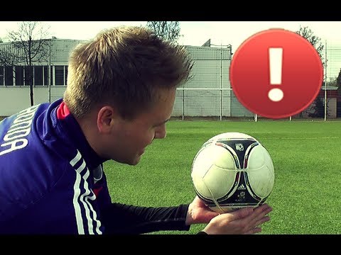 Ronaldo Kick on Cristiano Ronaldo Longshot Tutorial   How To Shoot A Knuckle Ball