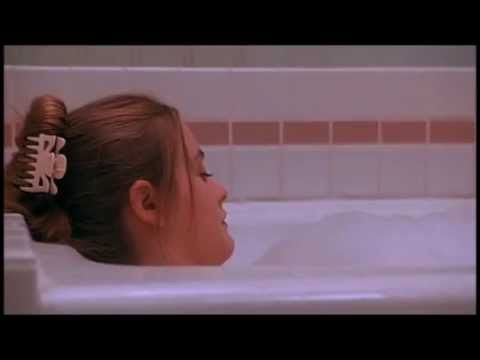 Alicia Secrets в ванной