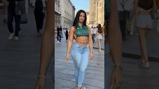 Street Style With A Beautiful Jeans