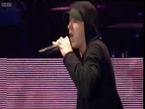 Eminem - Not Afraid | Live T in the Park 2010 (HQ)