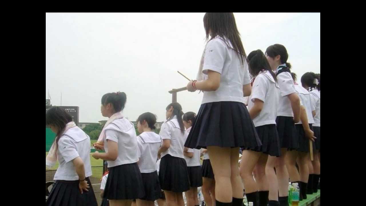 Japanese school girl pulls down panties to show butt gif free porn images