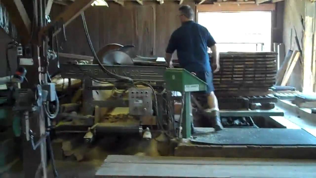 Cowls 1976 M68 Newman Planer, trim saw, feed table, electric - YouTube