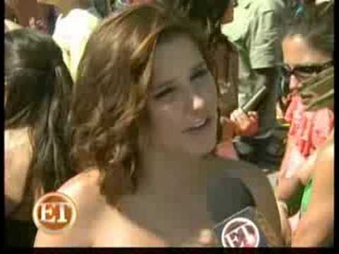 Sophia Bush talks about Christina Applegate disease Aug 8 2008 1019 AM