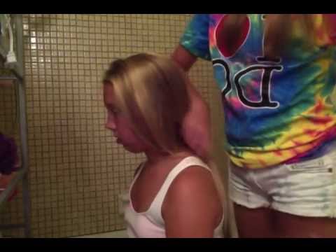 Watch How to Make a Poofy Ponytail video Watch How to Make a Poofy Ponytail video