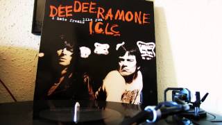 Watch Dee Dee Ramone Its Not For Me To Know video