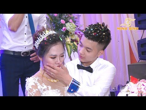 Cô dâu 2k2 xinh xắn dễ thương bất ngờ khóc nức nở