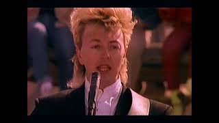 Watch Brian Setzer The Knife Feels Like Justice video