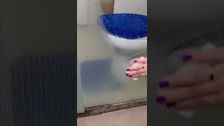 Já Tentou Fazer Isso Para Limpar As Manchas Do Box Do Banheiro?