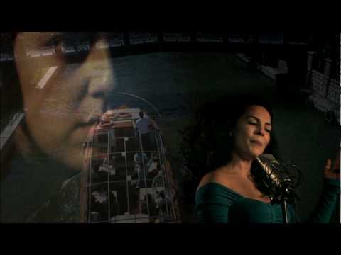 ADINI SEN KOY - Demet Sağıroğlu ADINI SEN KOY - Demet Sağıroğlu klip izle